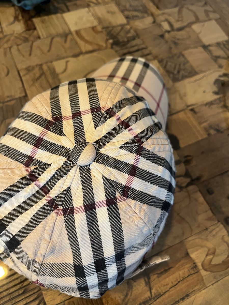 Burberry Hüte, Mützen & Caps: Burberry Cap  – Gebraucht aus Oberwil BL von Babylon0 1