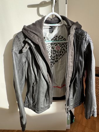 Lederjacke Gr. M neu