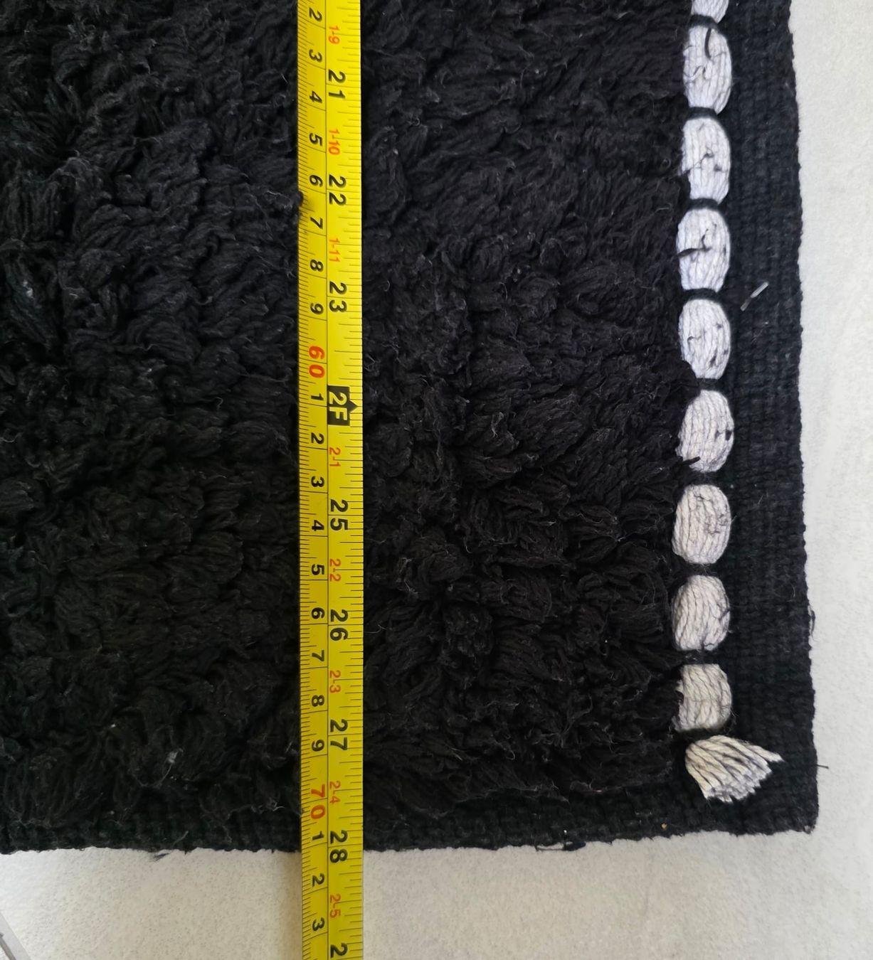 Tappeti: Schwarz-Weiss Baumwoll Badteppich – Usato da Rheinsulz venduto da Dred 5