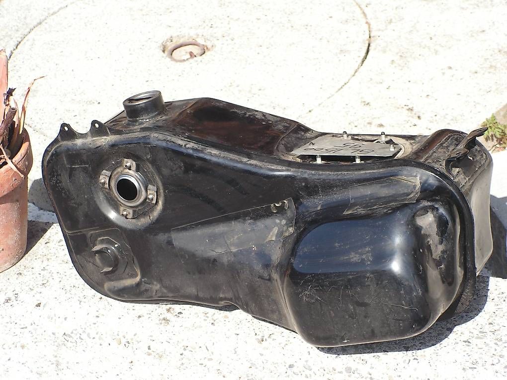 Accessori per altri veicoli: Tank Honda Goldwing Gl 1500  – Usato da Küssnacht am Rigi venduto da Gldoc 1