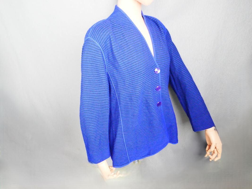 Armani Vestes: Blazer von Armani – D'occasion à Urtenen-Schönbühl par Restwert_Schoenbuehl 4