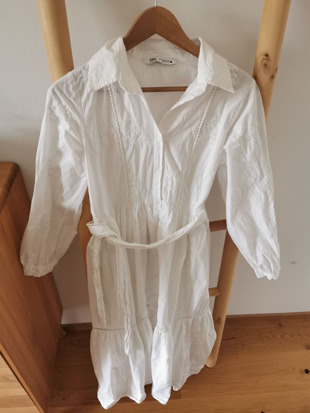 Zara Vestiti: Maxikleid Baumwolle mit Stickereien – Usato da Magden venduto da 7Sibylle