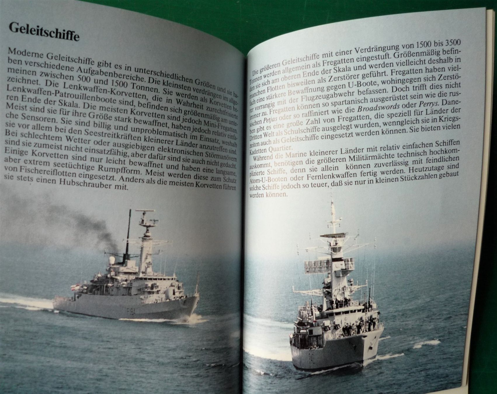 Libri: Kampfschiffe  von Hugh Lyon (Buch) – Usato da Rafz venduto da Sonnenblume305 3