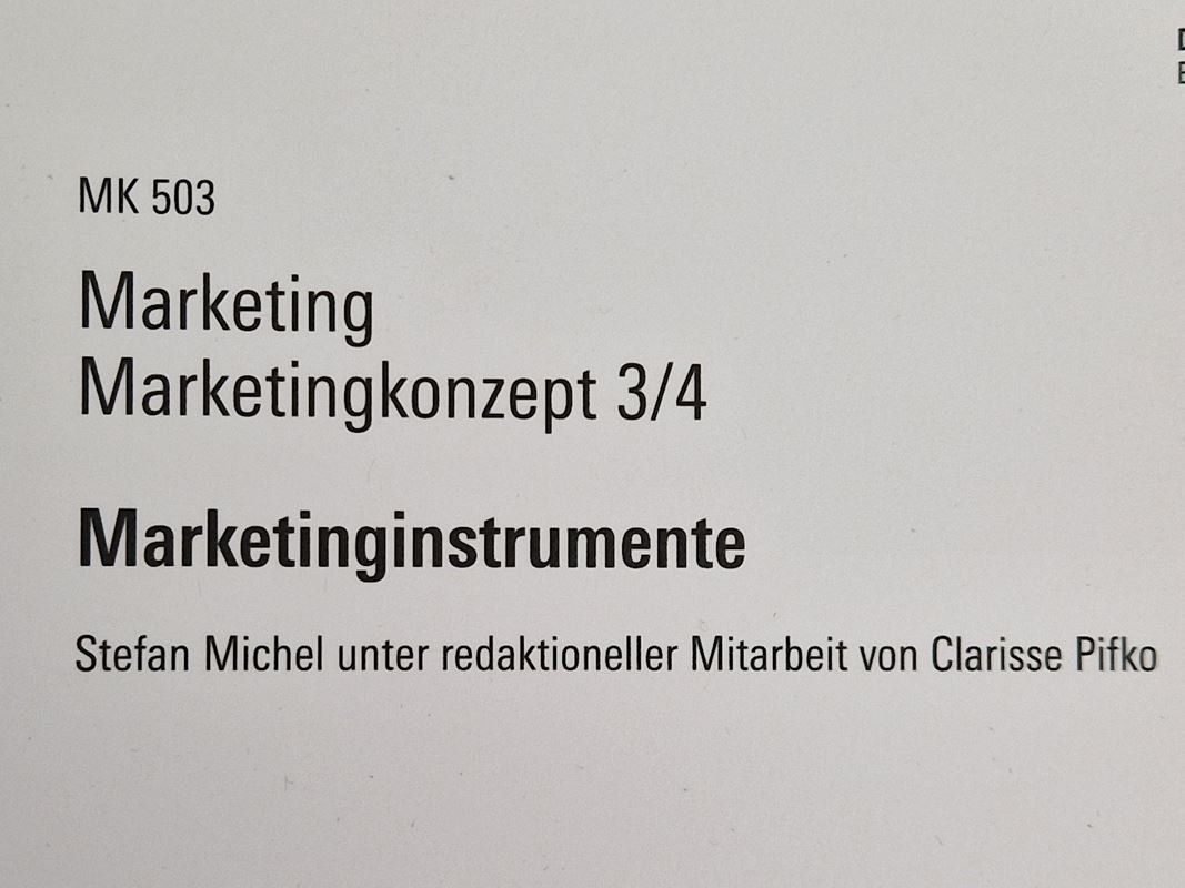 Libri: Kursprogramm Marketingkonzept 4/4 Bücher – Usato da Muhen venduto da Restwert_Muhen 3