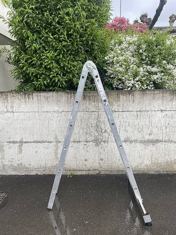 Echelles: Klappleiter 2x 6 Sprossen  – D'occasion à Weinfelden par mas_98tt