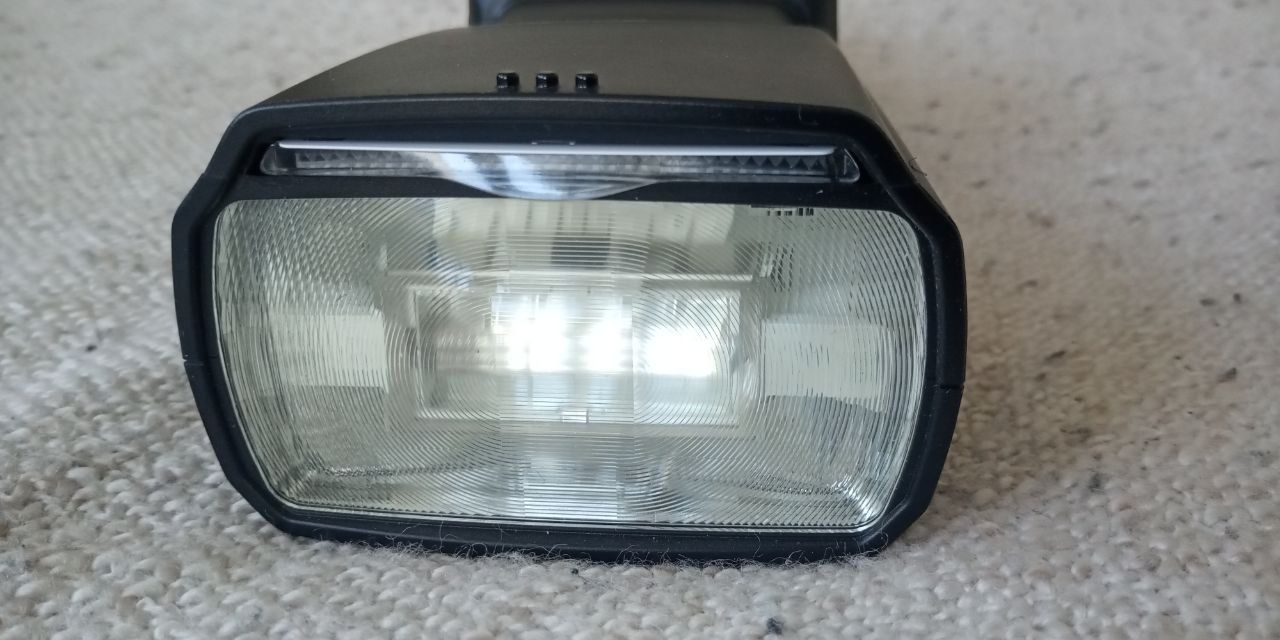 Canon Blitze: NEU Canon Speedlite 600EX-RT professioneller Aufsteckblitz – Gebraucht aus st.gallen von Strubili 1