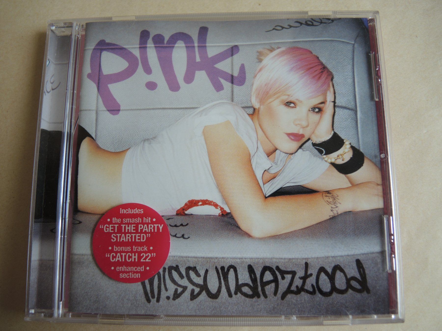 CD: Pink - Missundaztood CD - Hit "Get the Party started" – Usato da Rorschach venduto da Pop-upBrocki