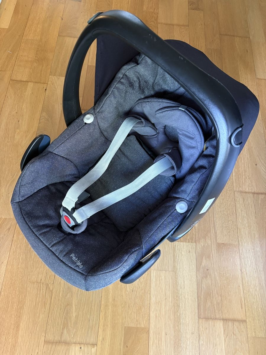 Maxi-Cosi Marsupi portabebè: Maxi Cosi Pebble Babyschale  – Usato da Oberhofen am Thunersee venduto da ver_n9w9 1