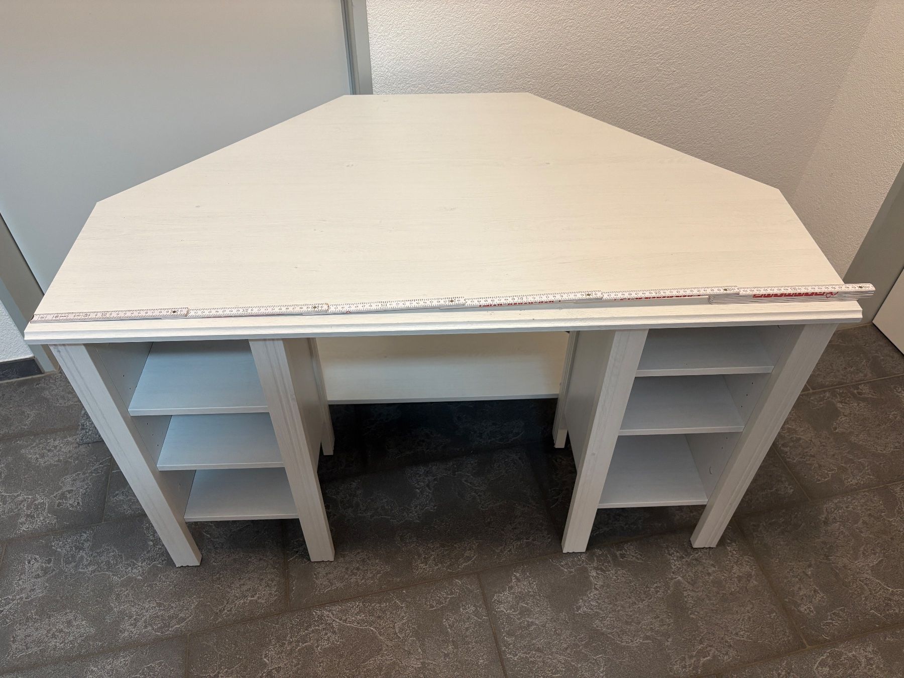 Bureaux: Eckschreibtisch – D'occasion à Auenstein par 5222