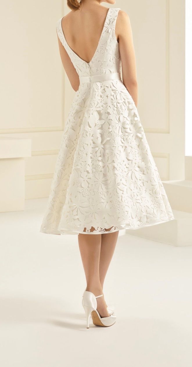 Vestiti: Brautkleid neu Grösse 38 – Nuovo (secondo la descrizione) da Zollikon venduto da d_grabher