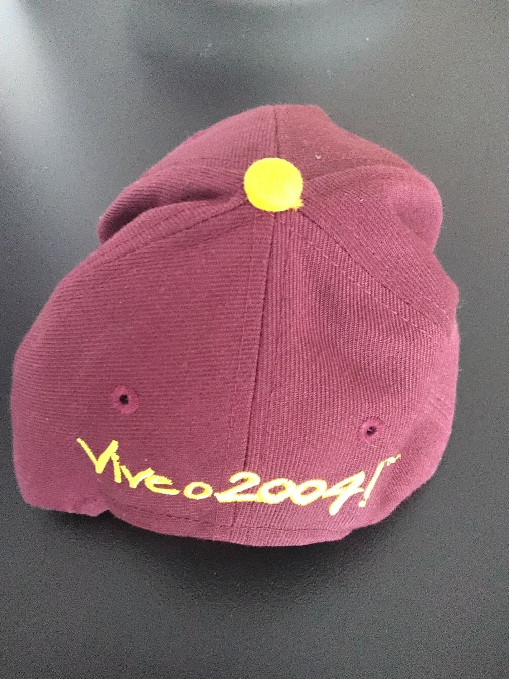 Altro in  Abbigliamento & Accessori: UEFA Euro Cap 2004 – Usato da Brunnen venduto da antonia50 2