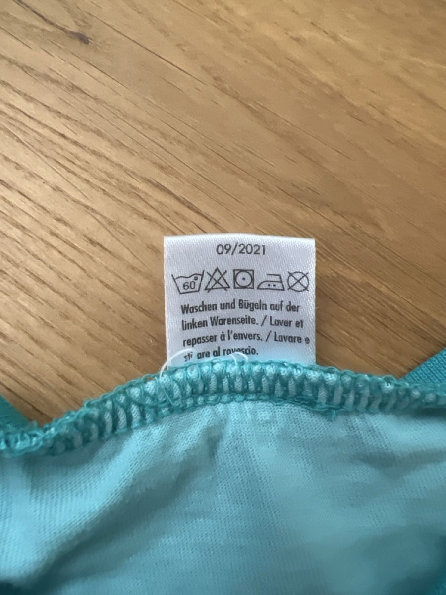 Pigiama & Simili: Kinder Pyjama Grösse 98/104 mit Fuchsprint hellblau – Usato da Recherswil venduto da ch0_y9gb 2