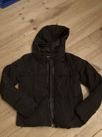 Warme Jacke von Only, Gr. S