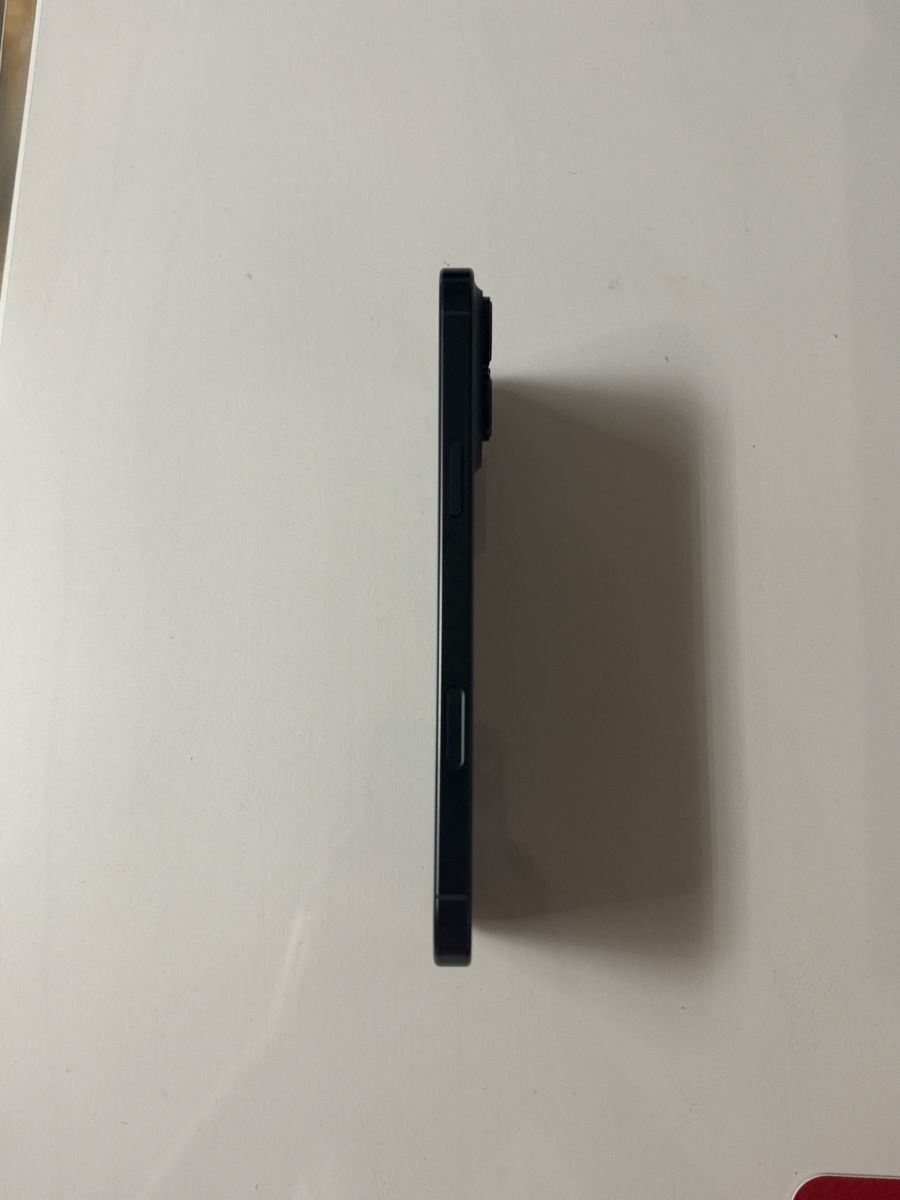Apple Telefoni cellulari / Smartphones: Apple iPhone 16 Pro Max schwarz 256 GB – Usato da Pratteln venduto da Berkan.yzk 4