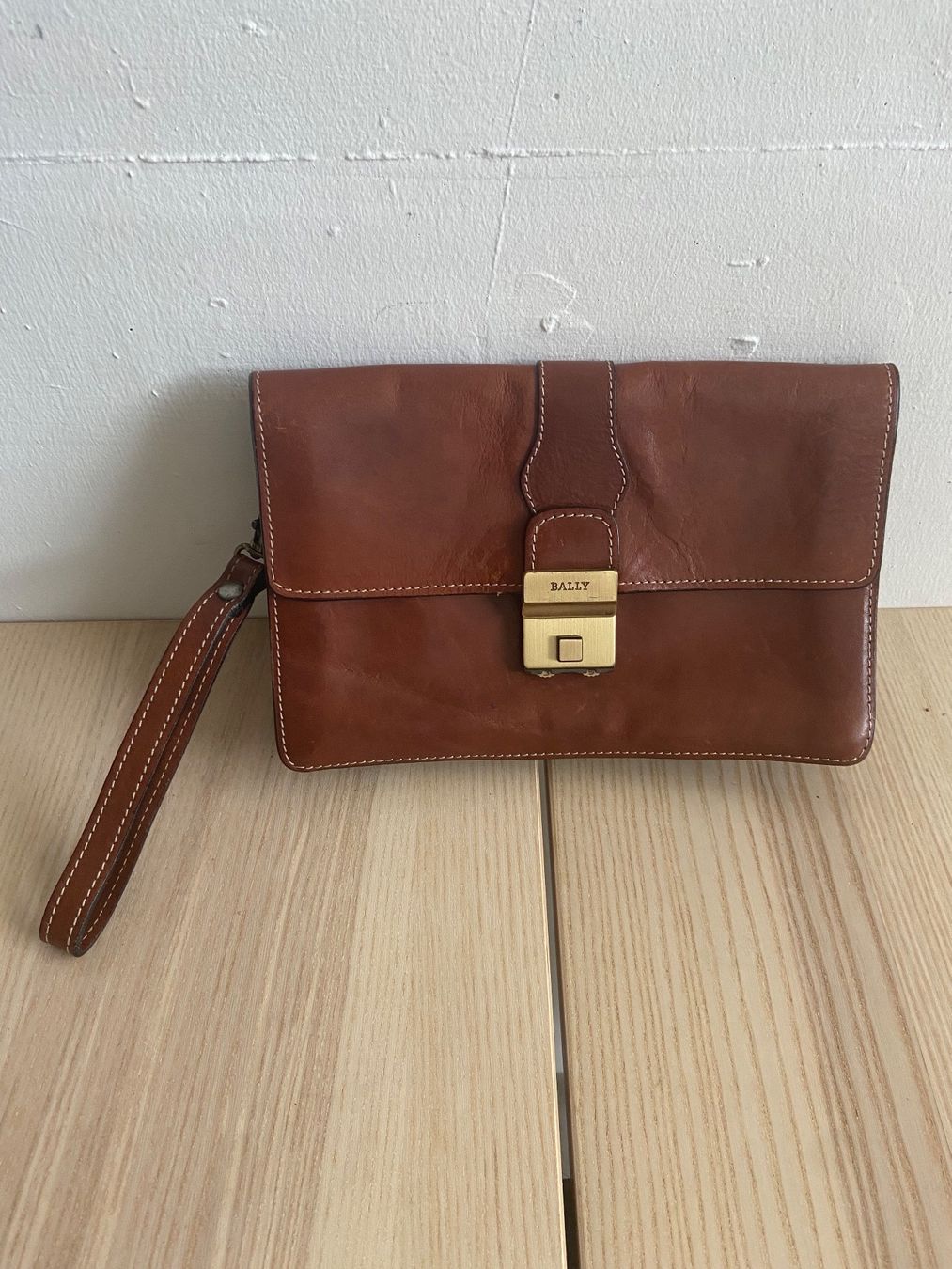 Bally Borse: Original Bally Ledertasche mit Verschluss – Usato da Zürich venduto da Eves.vintage.element 3