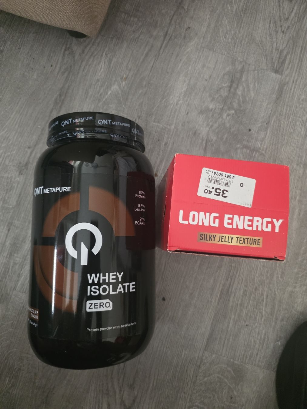 Aliments & Spécialités: QNT Metapure Whey Isolate Zero et Isostar Long Energy – Neuf avec emballage d'origine à Genève par mei_d6lr 1