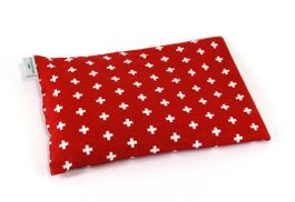 Wärmekissen mit Chriesistei, rot mit Schweizerkreuz-Muster