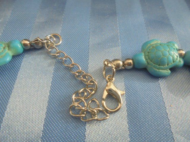 Catenine: Collier Schildchröttli türkis – Usato da Hinwil venduto da Glasperlen 3