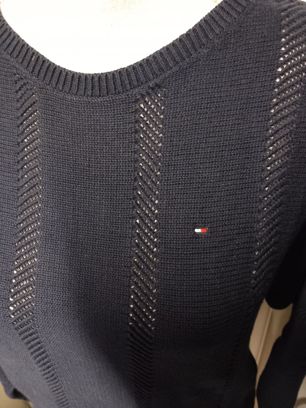 Tommy Hilfiger Maglioni & Felpe: Tommy Hilfiger Strick Pullover Gr.M marine – Usato da Gwatt (Thun) venduto da umwelt-brocki 3
