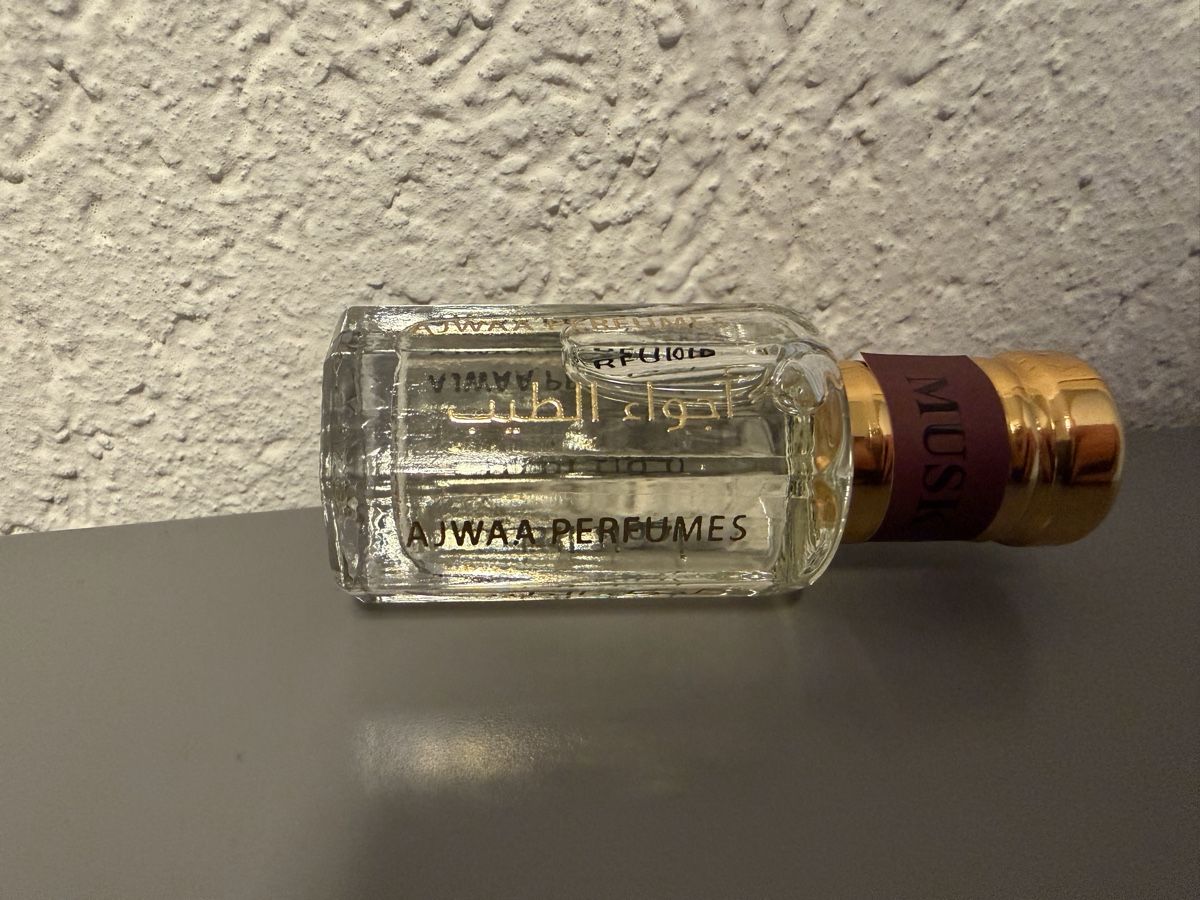 Parfum & Eau de Toilette: Ajwaa Perfumes Musk Patchouli, 12 ml Parfumöl – Gebraucht aus Fislisbach von dbe_fsw5 1