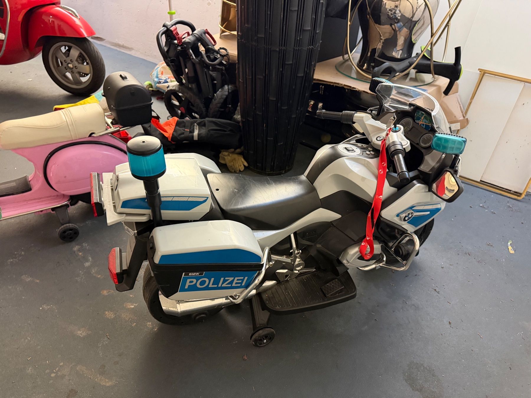 BMW Veicoli per bambini: Kinder-Elektromotorrad BMW R1200RT Polizei – Usato da Zürich venduto da Sacha1234