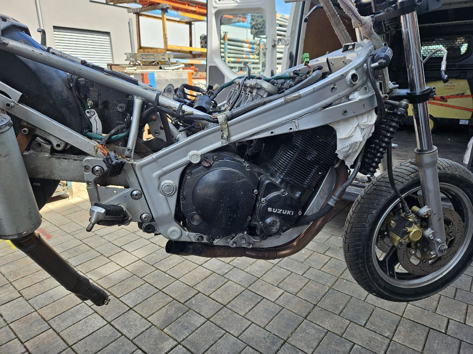 Suzuki Strasse: Suzuki 1100 – Defekt aus Arbon von Beli1992 1