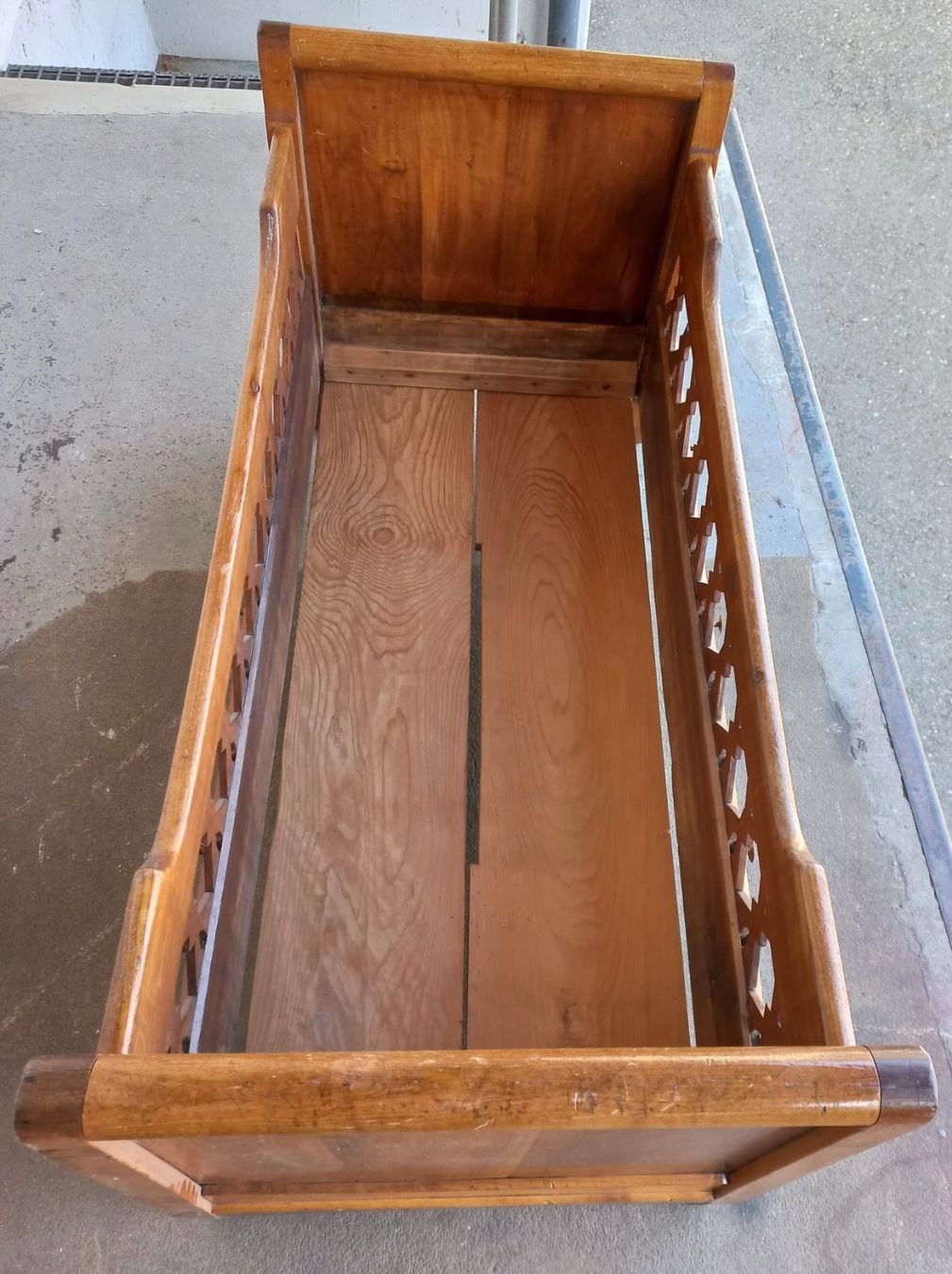 Lits: antikes Kinderbett Biedermeier – D'occasion à Burgdorf par glasrabe01 4