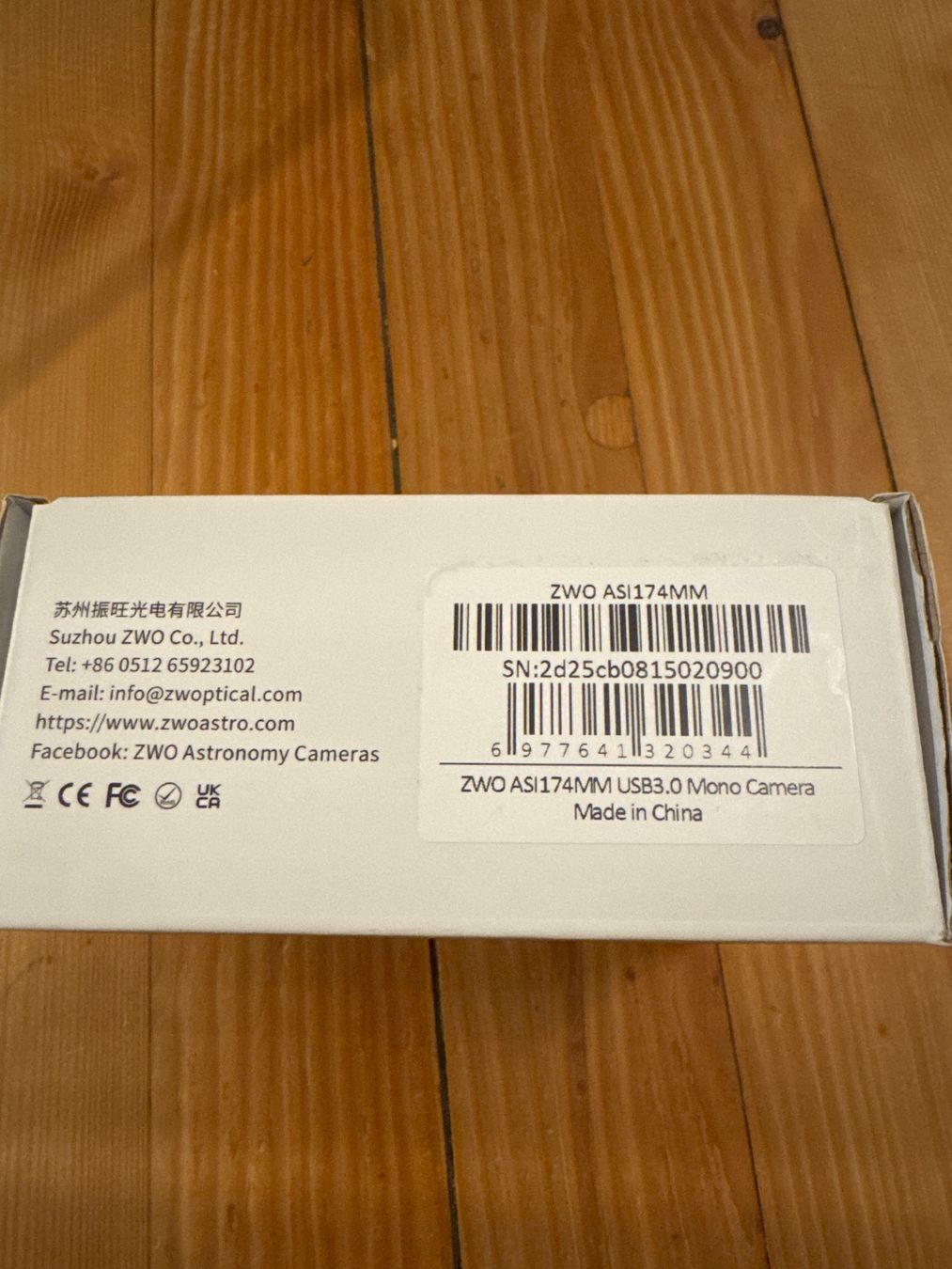 Zwo Fotocamera: ZWO ASI174MM USB3.0 Mono Camera New – Nuovo (secondo la descrizione) da Buckten venduto da Benjaminbuckten 1