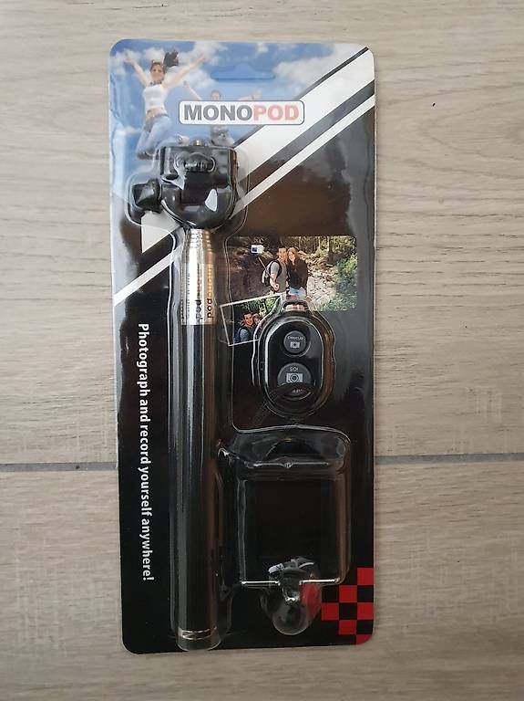 Altro in Decorazioni & Accessori: Selfie-Stick – Nuovo e nell'imballaggio originale da Staffelbach venduto da MrMH