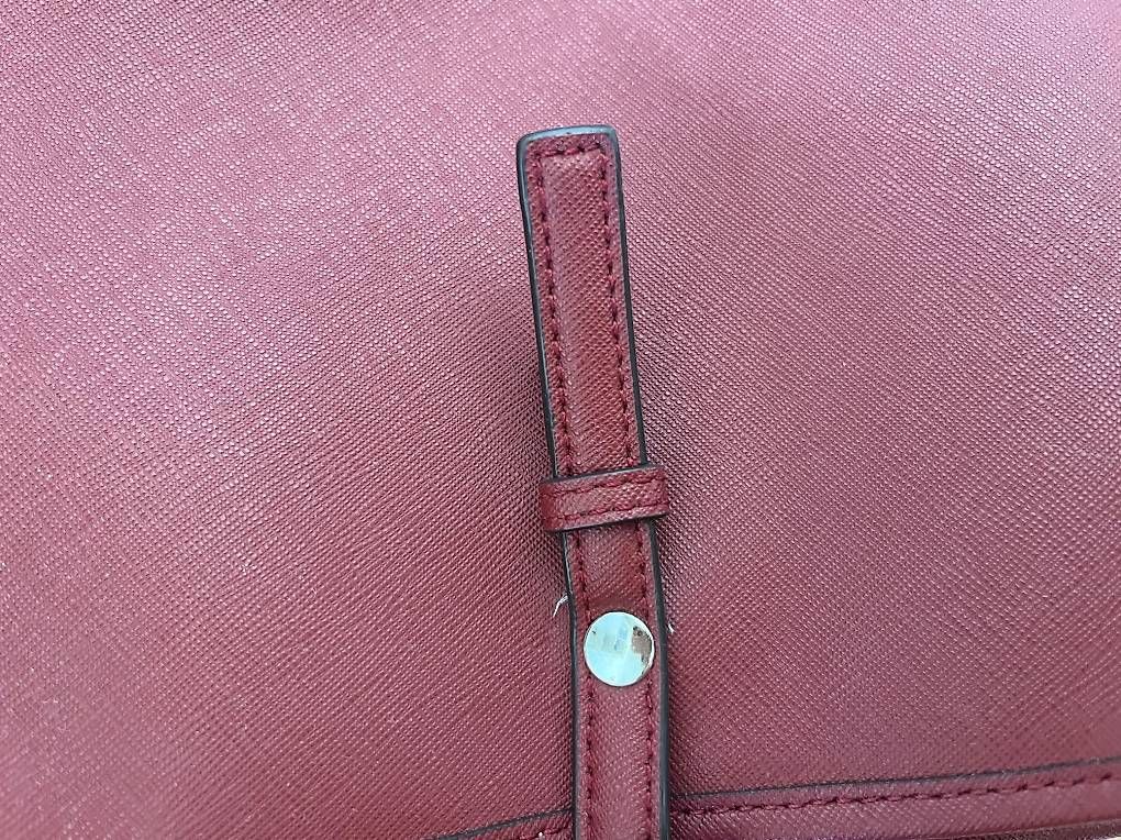 Michael Kors Sacs femmes: Michael Kors Tasche Original Rot – D'occasion à Güttingen par sin_6lcy 3
