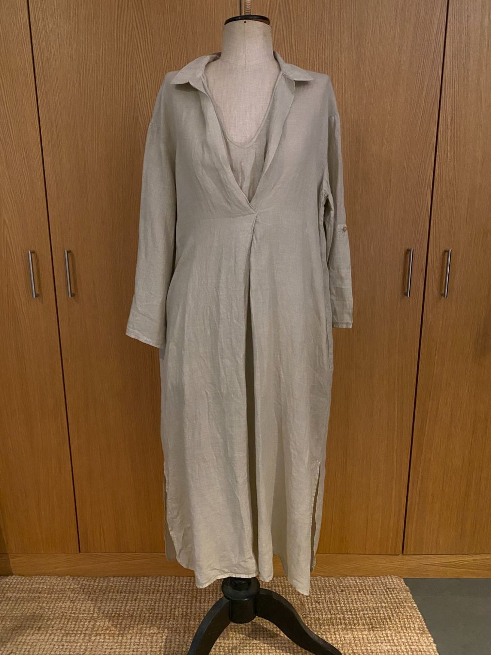 Kleider: Hochwertiges Leinenkleid – Gebraucht aus Zürich von .old.but.gold.