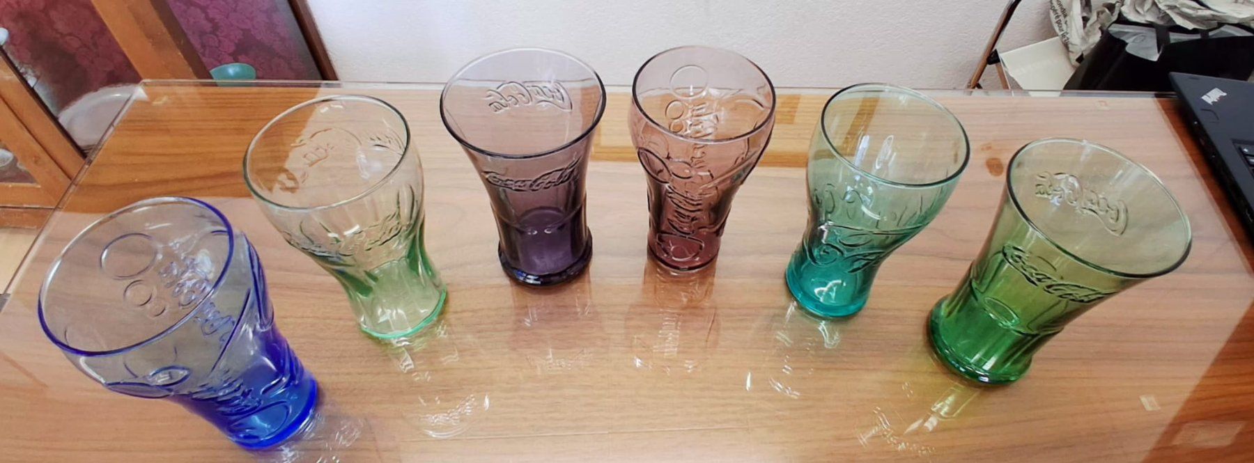 Coca-Cola Gläser: Coca-Cola Gläser Set 6 stk, Verschiedene Farben – Gebraucht aus Sonceboz-Sombeval von ant_cd5j 3