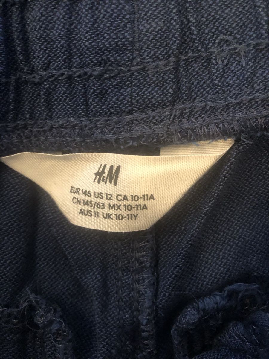 H&M Lotti & Set di vestiti: Shorts Gr. 146 – Usato da Dübendorf venduto da Saturnin35 1