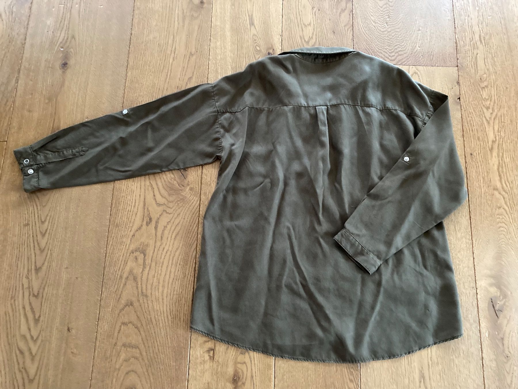Zara Blusen: ZARA, Blouse, Grösse M, olivegrün – Gebraucht aus Le Châble / VS von Ursaban 2