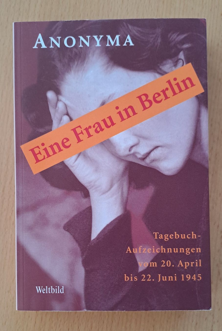 Libri: ANONYMA - Eine Frau in Berlin – Usato da Root venduto da Umo63
