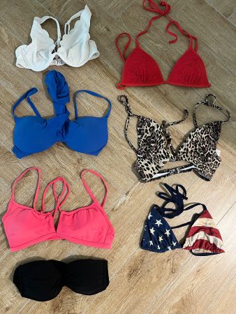Bikiniteile, Badeanzüge, Gr. XS bis M, teilweise neu