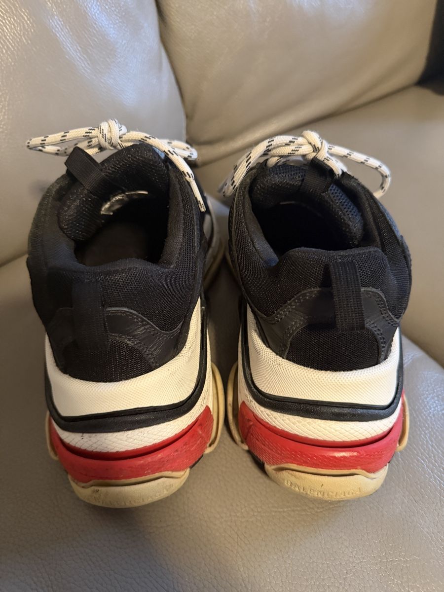 Balenciaga Scarpe da uomo: Balenciaga triple S – Usato da Bern venduto da LVGG 2