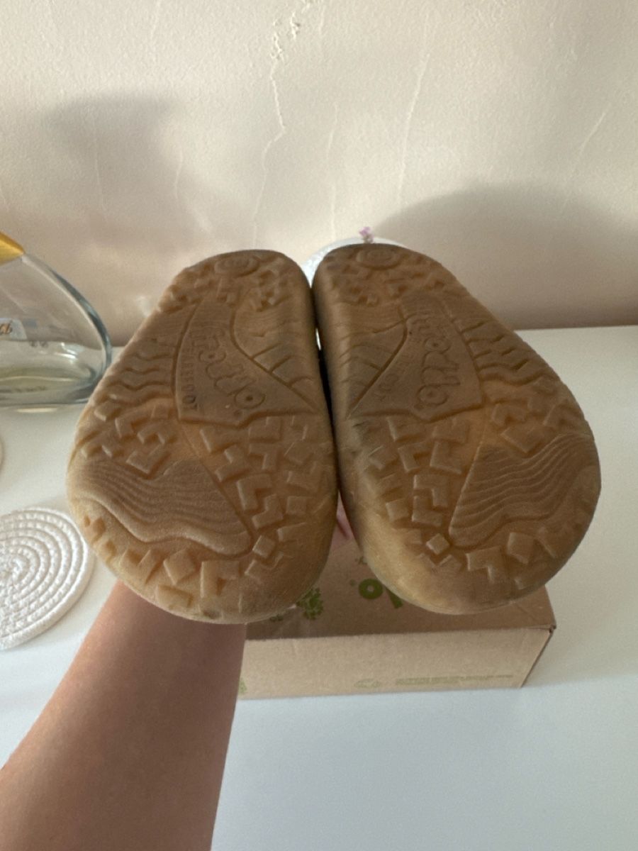 Froddo Chaussures garçon: Froddo barefoot shoes in size 25 – D'occasion à Bever par tut_tmz9 3