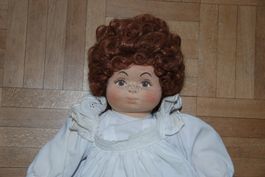 Süsse Stoffpuppe mit roten Locken, Sammlerstück, Top!