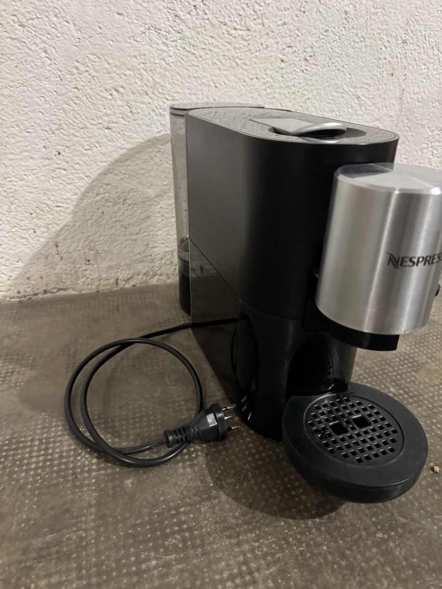 Nespresso Machines à café & Machines à expresso: Macchina da caffè Krups Nespresso – D'occasion à Renens VD par nic_7dnb