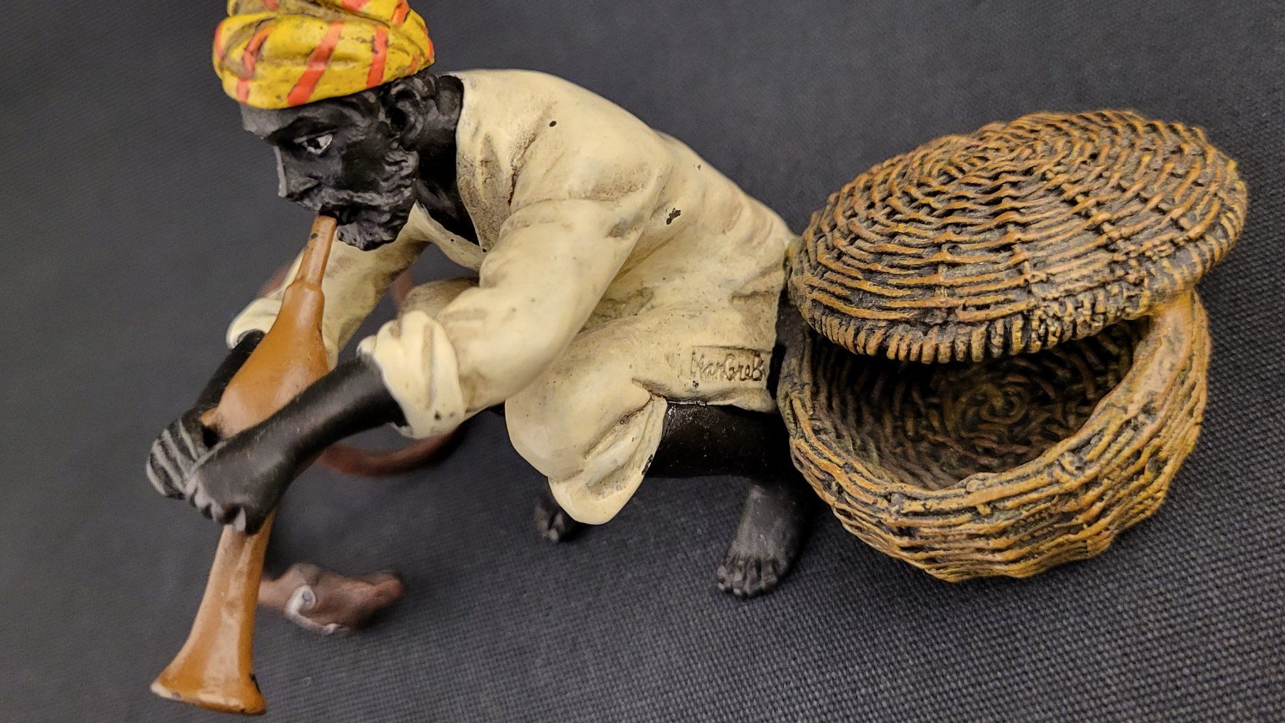 Figurines: Handbemalte Bronze-Figur SCHLANGEN-BESCHWÖRER – D'occasion à Basel par spinne02 6