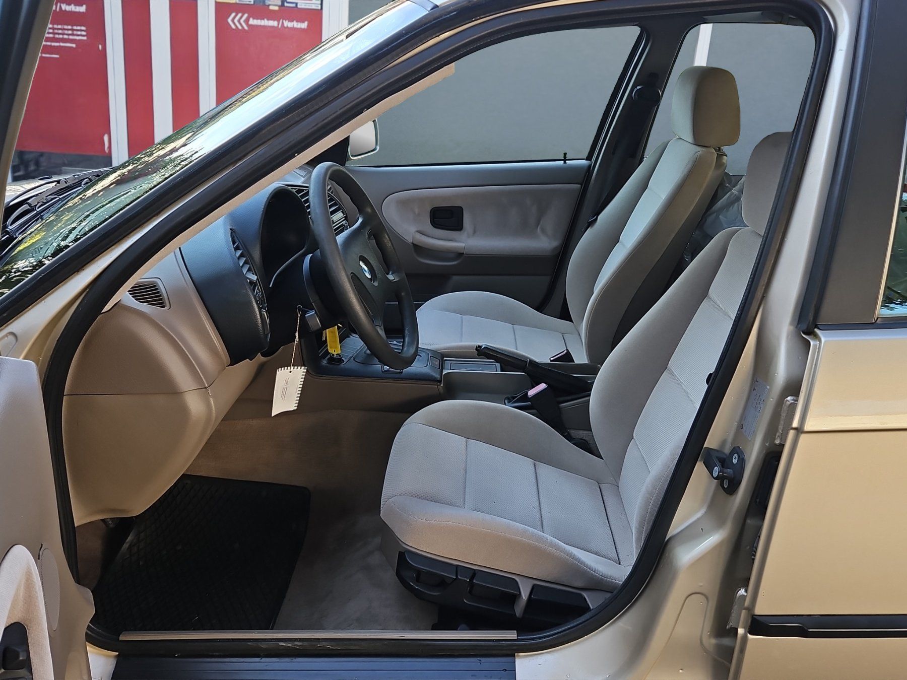 BMW Autos: BMW 325i – Gebraucht aus Biel/Bienne von erw_h27c 7