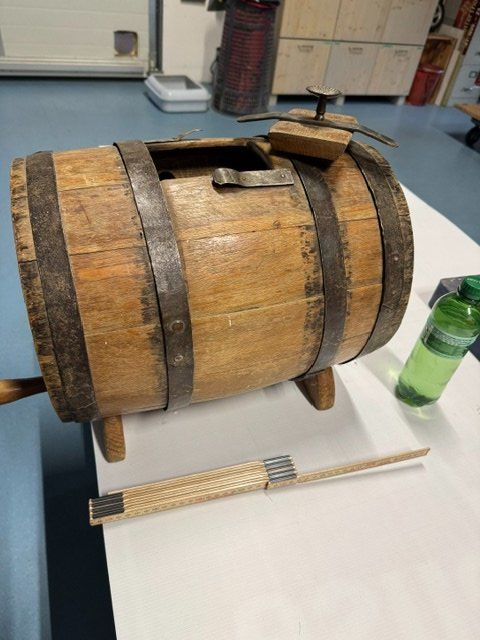 Sonstige antike Technik & Geräte: Butterfass aus Holz – Gebraucht aus Winterthur von inf_h528