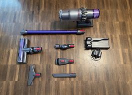 Dyson V11 Animal Plus - Akku und Filter neu!!