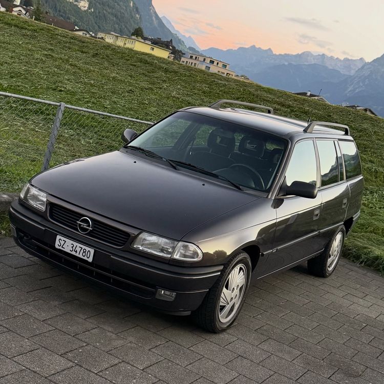 Wunderbar Opel Astra Caravan Bildernull