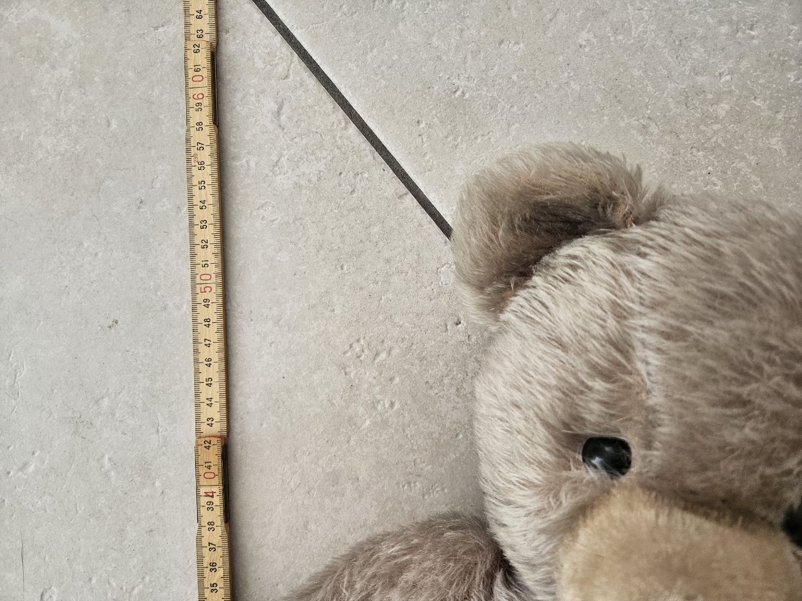 Spielzeuge: alter grosser Bär – Gebraucht aus Haslen GL von Sandra40 1