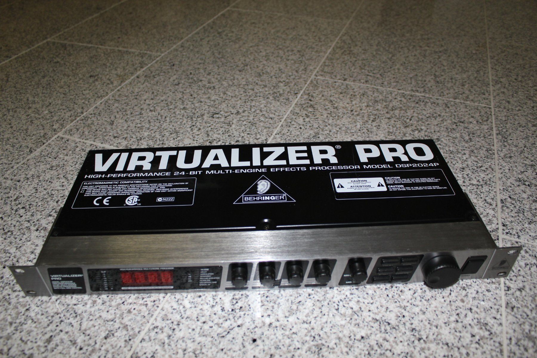 Behringer Equalizzatori: Behringer DSP2024P Virtualisierer Pro – Usato da Erlenbach ZH venduto da ultraSale