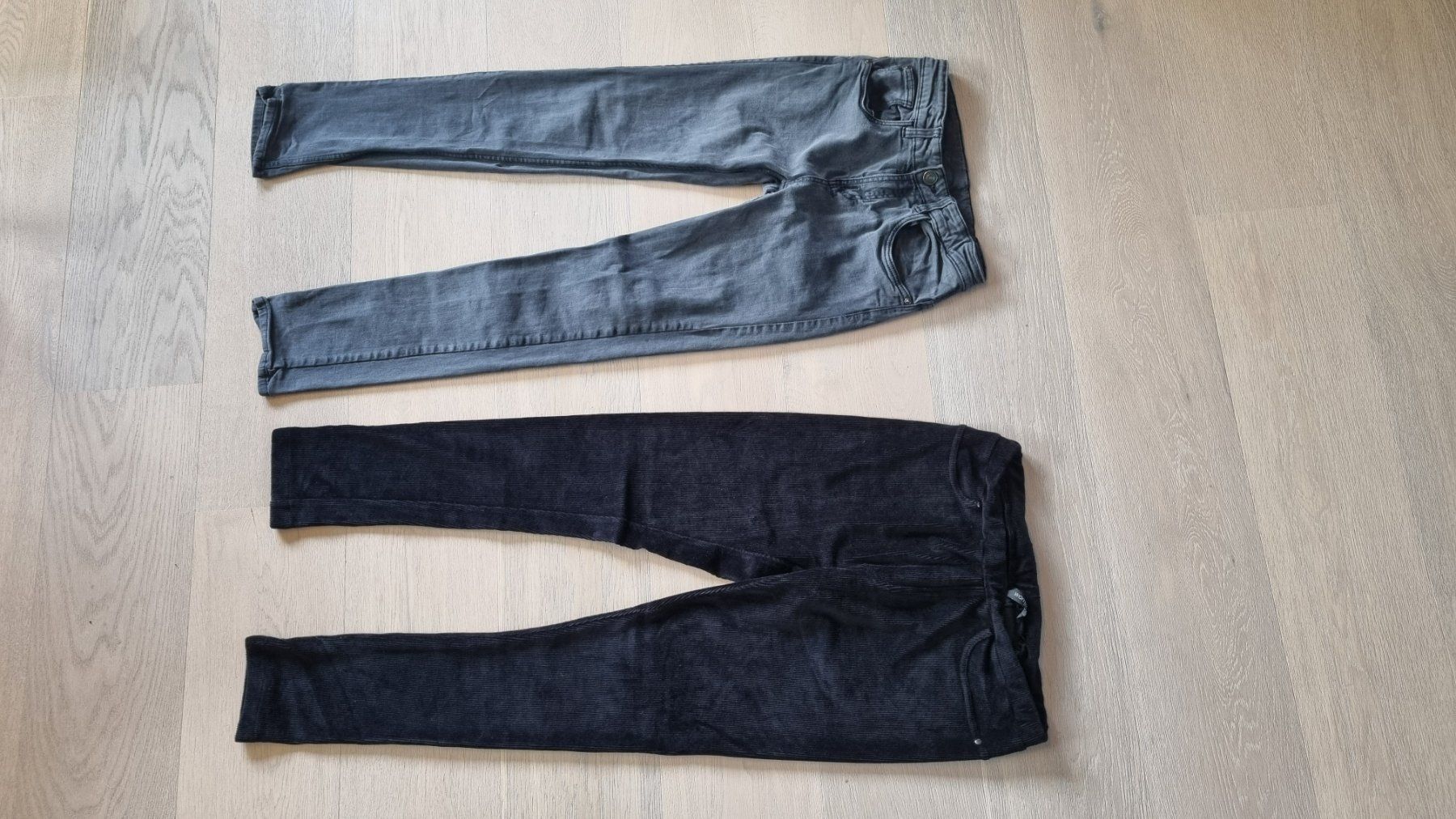 Lots de vêtements: Kleiderpaket: 2 Hosen + 2 Pullover - Gr.M – D'occasion à Neftenbach par DanielaS01020304 1