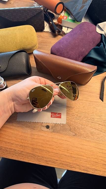 Lunettes & Verres: RAY BAN AVIATOR GOLD  – D'occasion à Gutenswil par Naguaa 1