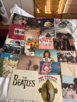 Lot de 72 disques vinyles, divers artistes, occasion